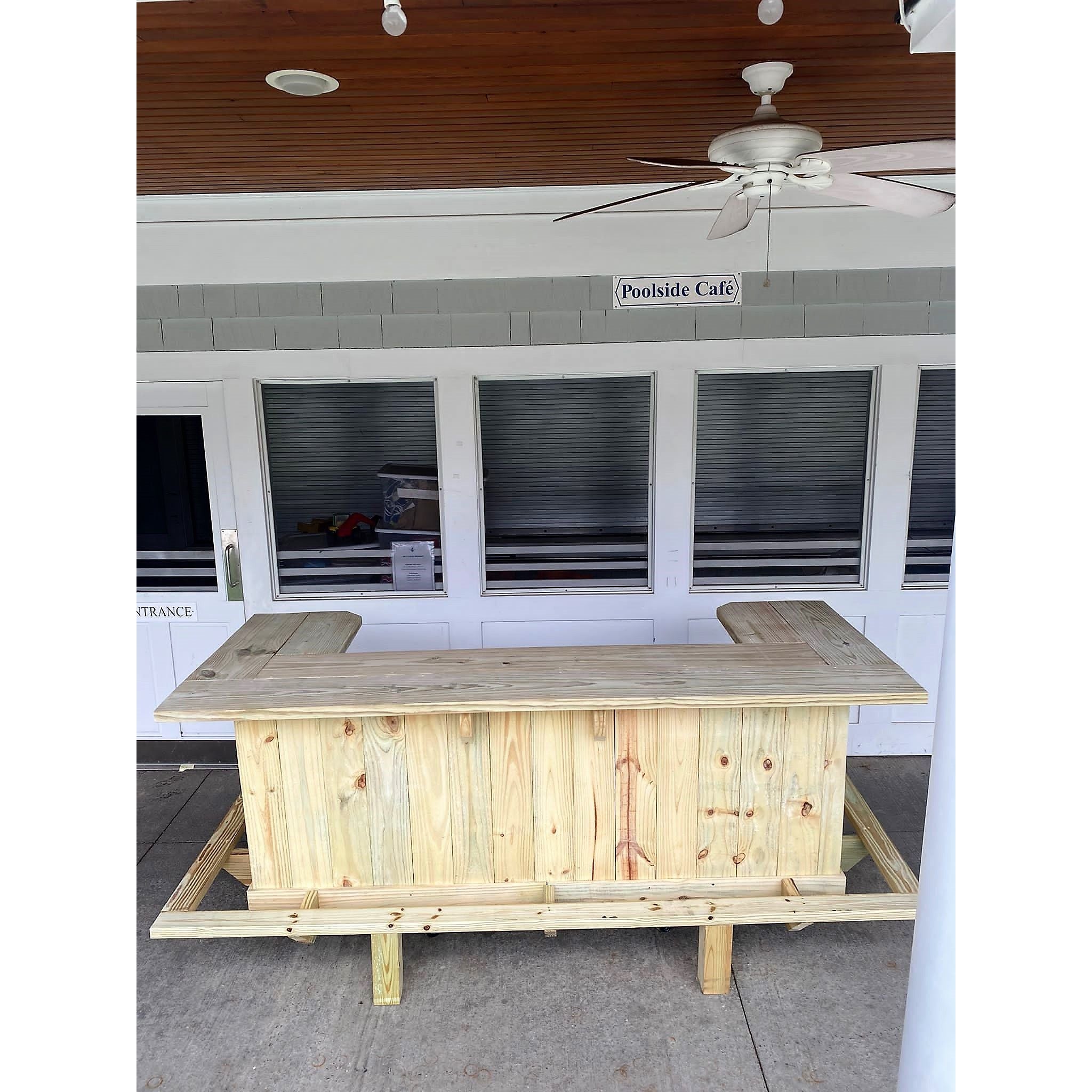 Taverns-To-Go The Half Pint Yard Bar