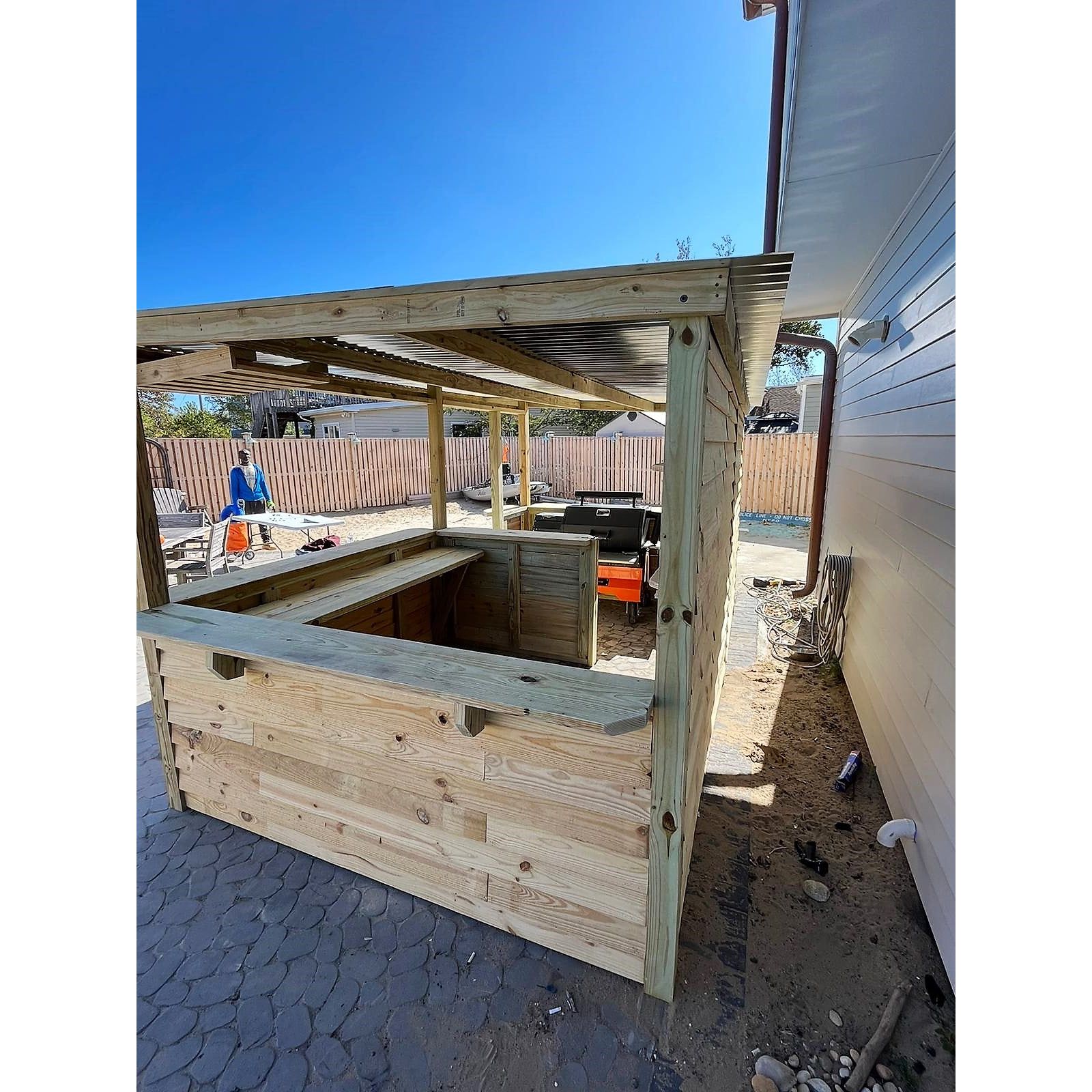 Taverns-To-Go The Spanish Arch Yard Bar