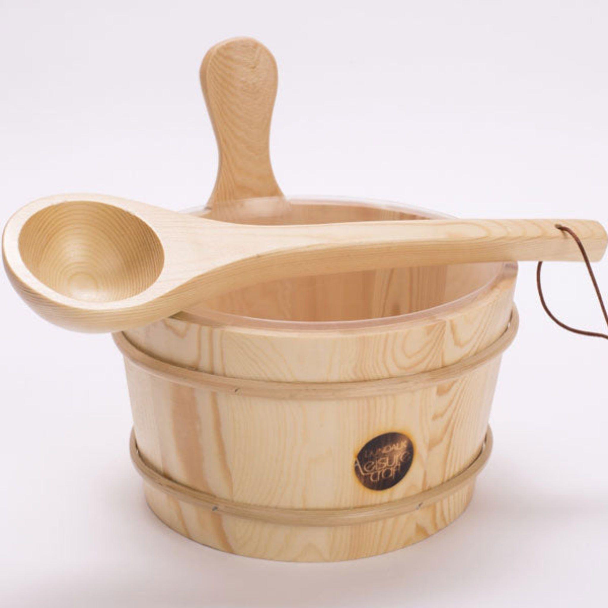 Dundalk Leisurecraft Wooden Bucket & Ladle