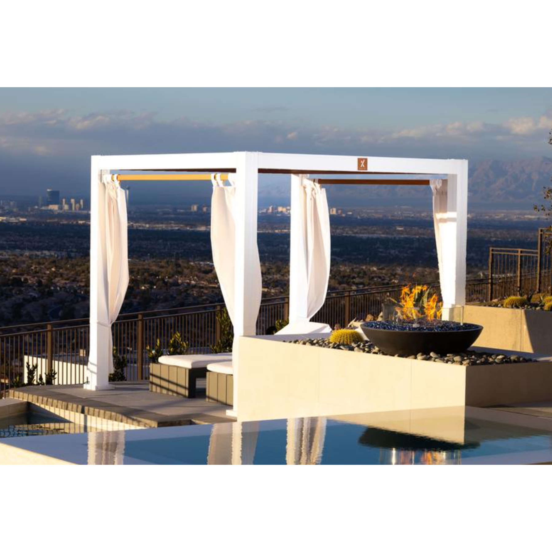 StruXure Cabana X Curtain Rod