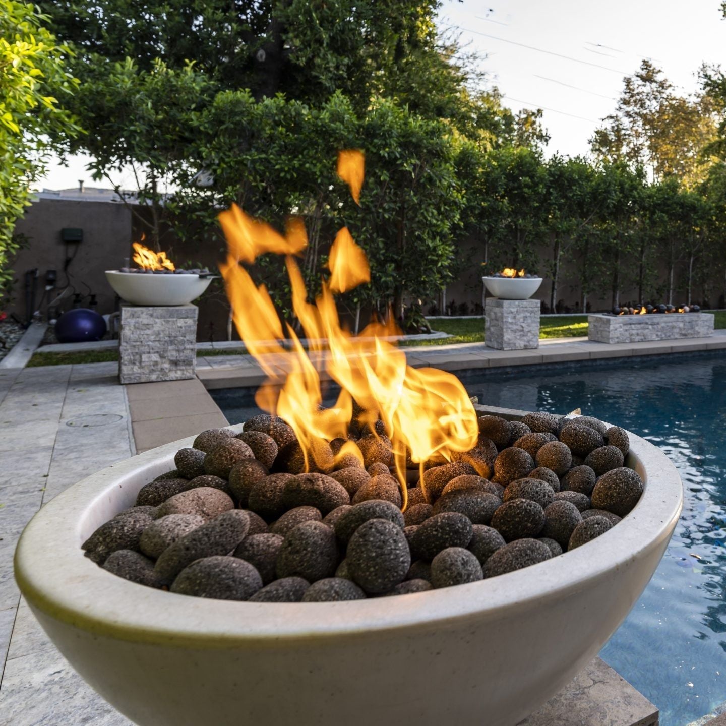 The Outdoor Plus Sedona GFRC Concrete Fire Pit - Narrow Ledge