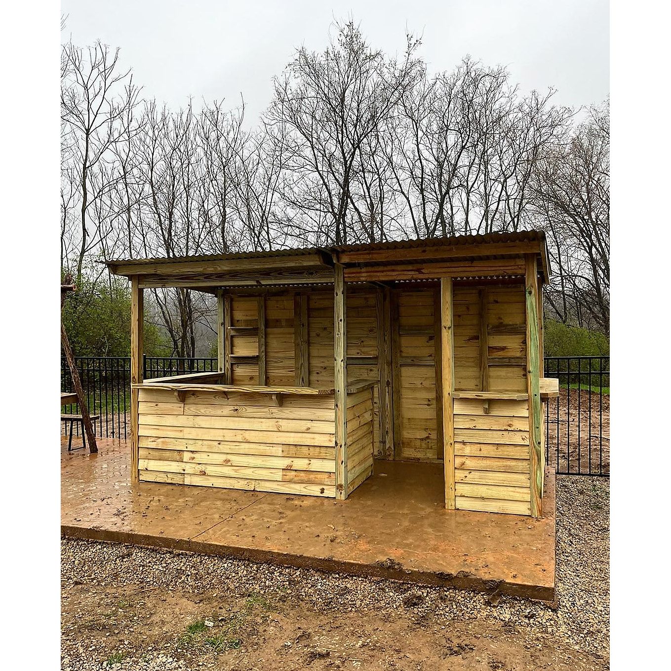 Taverns-To-Go The Spanish Arch Yard Bar