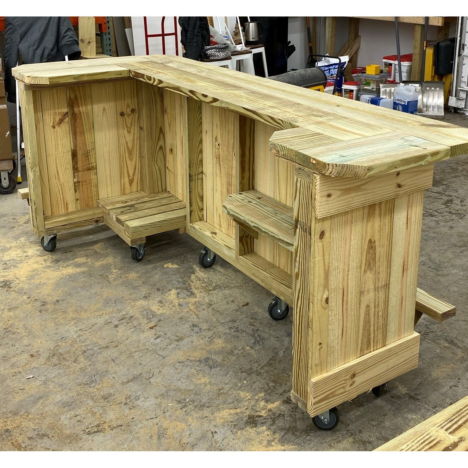 Taverns-To-Go The Half Pint Yard Bar