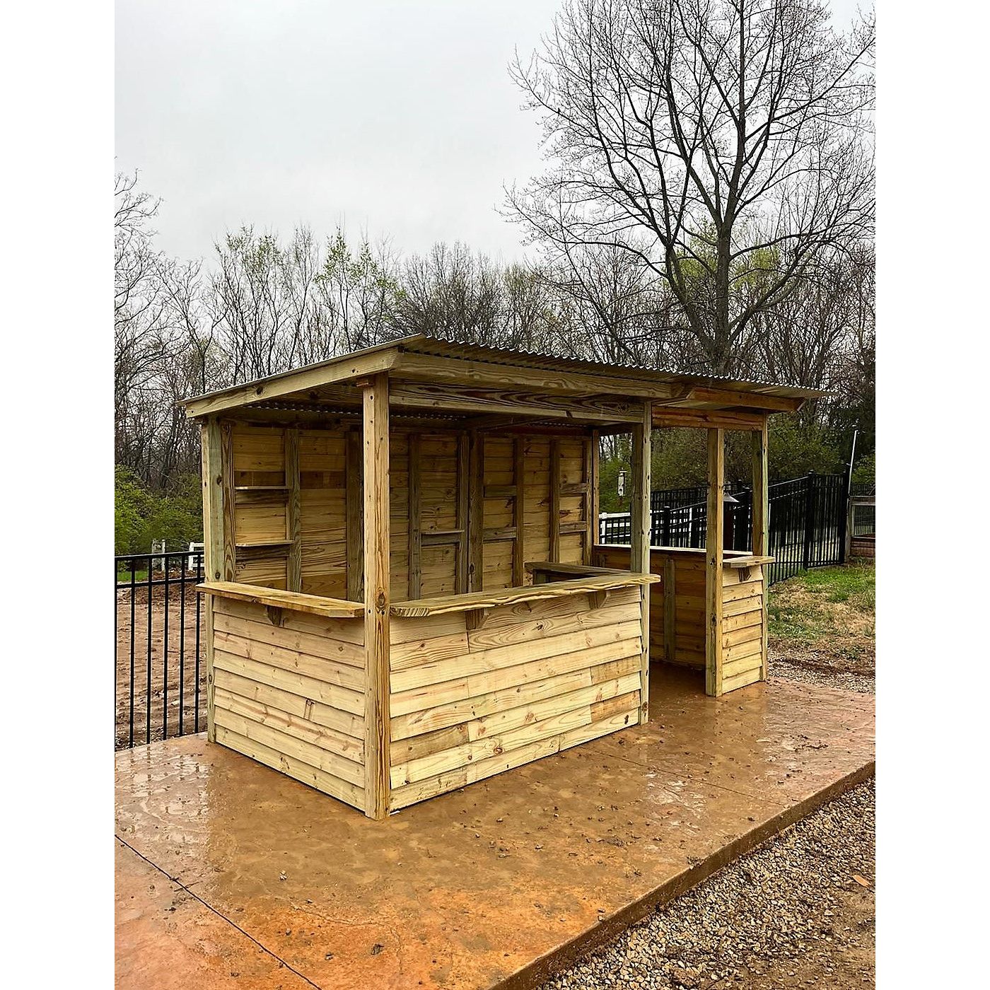 Taverns-To-Go The Spanish Arch Yard Bar