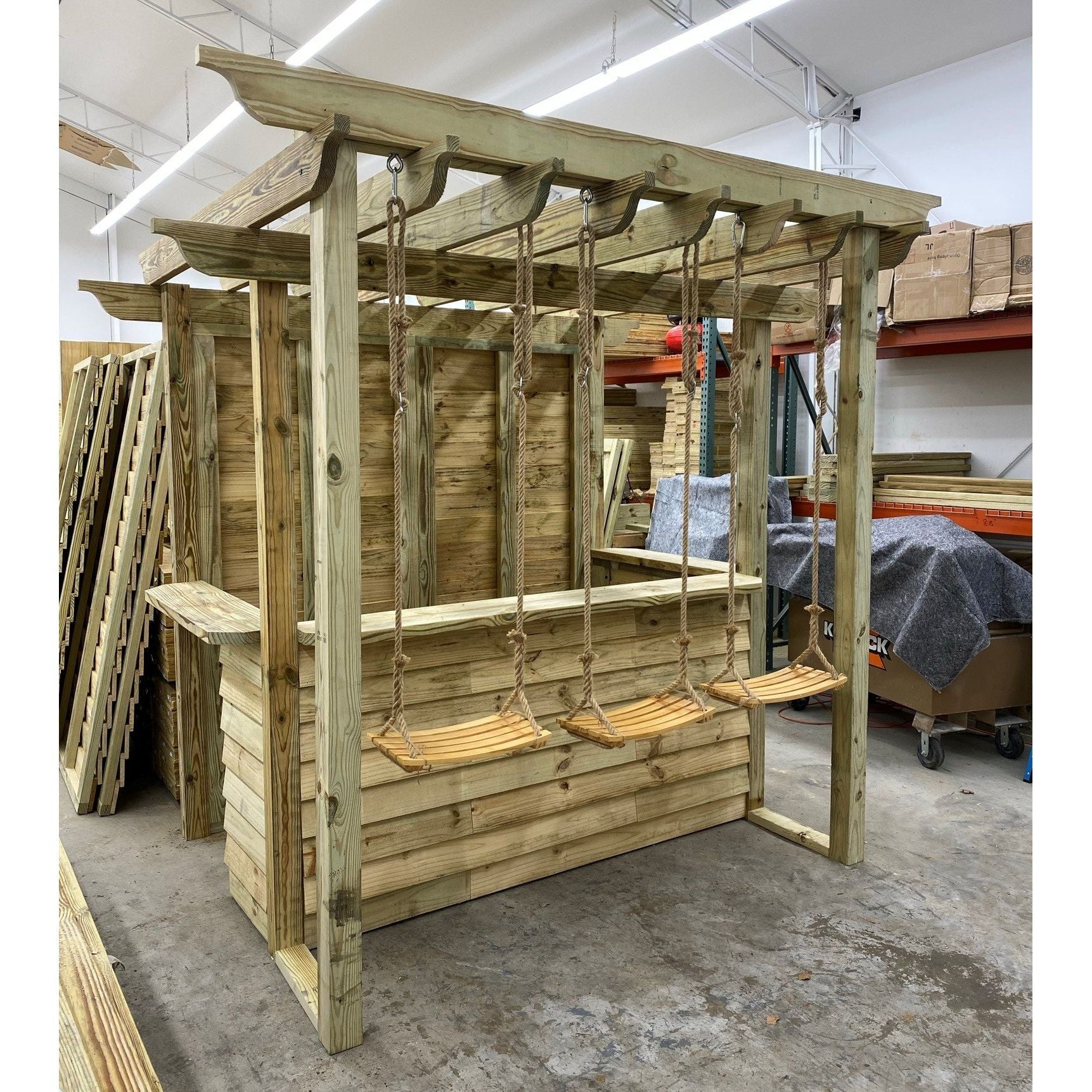 Taverns-To-Go The Swingford Yard Bar