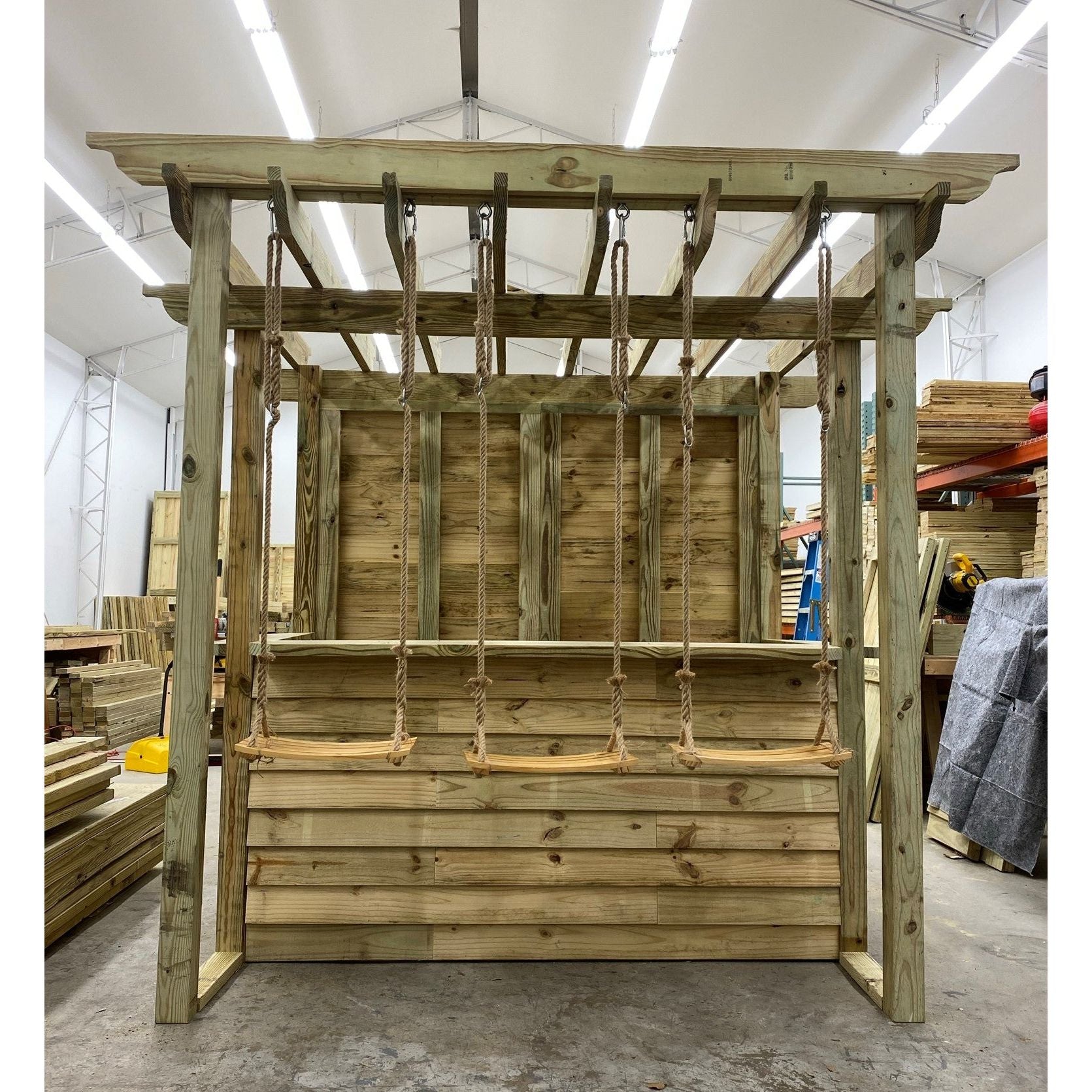 Taverns-To-Go The Swingford Yard Bar